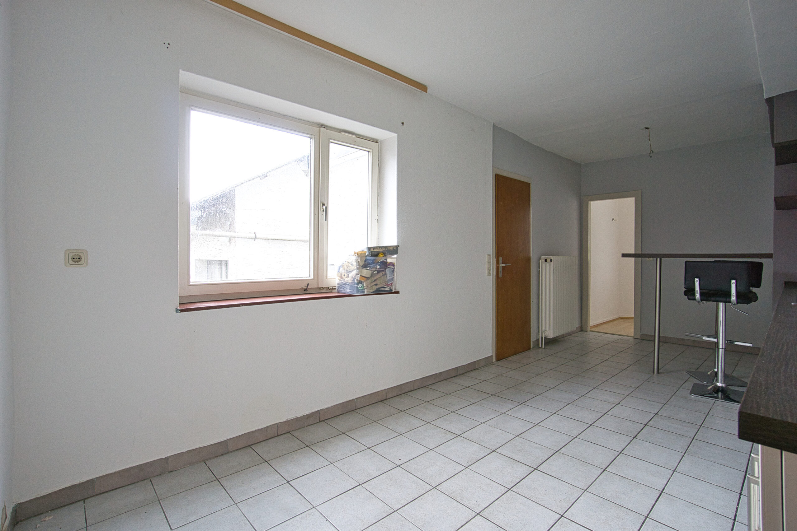 Home l 10